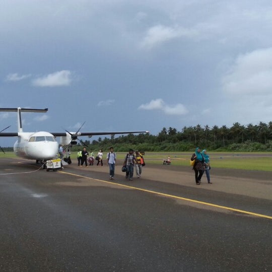 Kadhdhoo Airport - Airport in Kadhdhoo