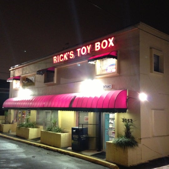 Ricks Toy Box 2 tips from 125 visitors