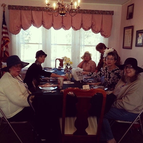 Cann Memorial Gardens Garden in Ponca City