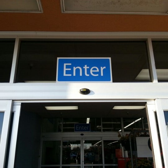 photo taken at walmart supercenter by melinda p on 11142012