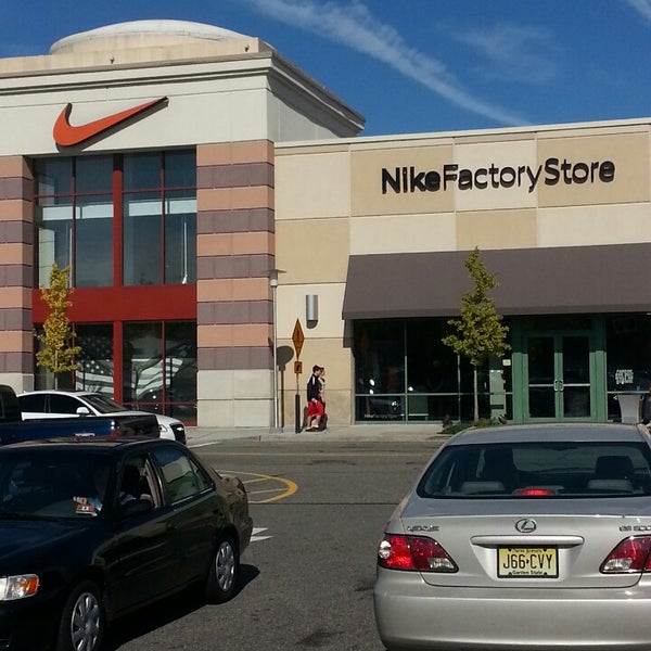 nike factory store sneakers