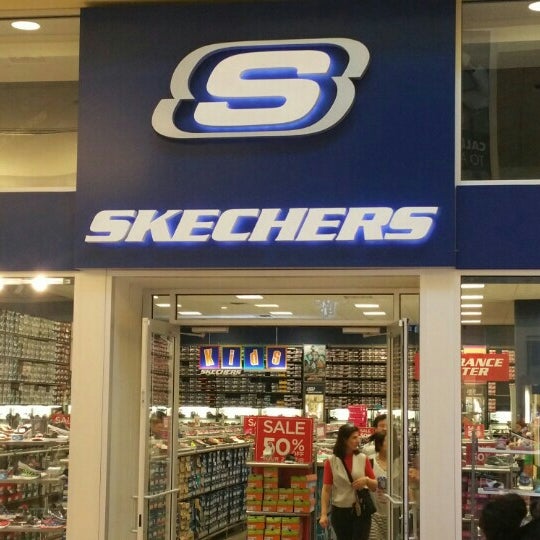 which stores sell skechers shoes