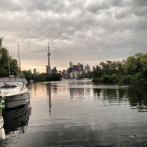 Where's Good? Holiday and vacation recommendations for Toronto, Canada. What's good to see, when's good to go and how's best to get there.