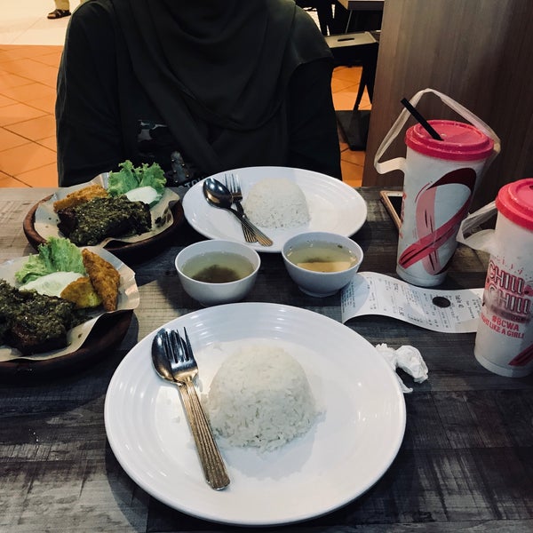 Dapur Penyet 575 Visiteurs