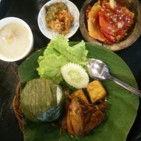 Rumah Makan Cibiuk Masakan Sunda - 25 tips from 1213 visitors