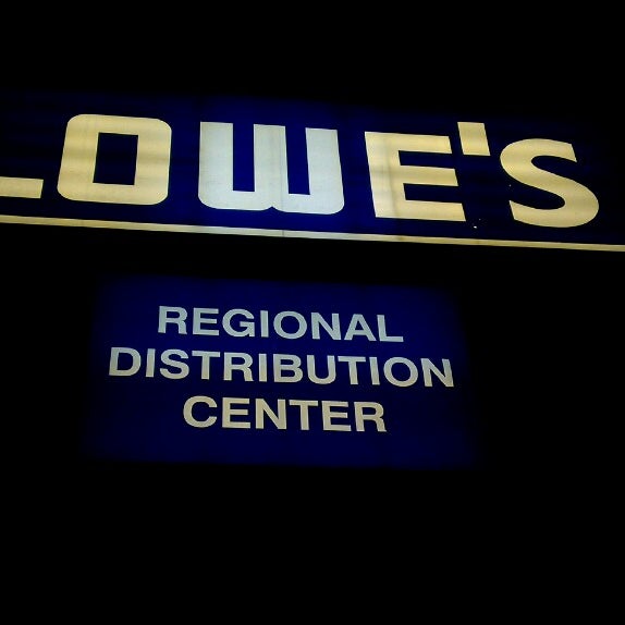 Lowe's Distribution Center Building in Mount Vernon