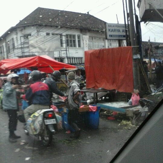 Pasar Andir - Market in Bandung