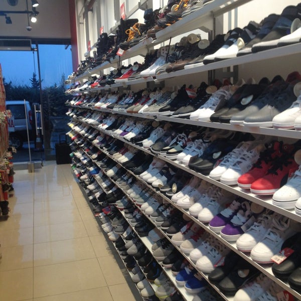 adidas outlet istanbul 4. levent adidas outlet istanbul 4. levent
