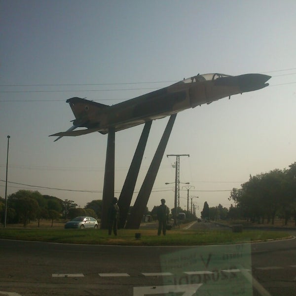 Base Aérea de Torrejón de Ardoz (TOJ) Aeropuerto Militar Aeropuerto Base Aérea de Torrejón de Ardoz (TOJ) Aeropuerto Militar Aeropuerto
