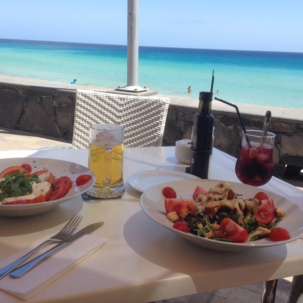 Where's Good? Holiday and vacation recommendations for Fuerteventura, Spain. What's good to see, when's good to go and how's best to get there.