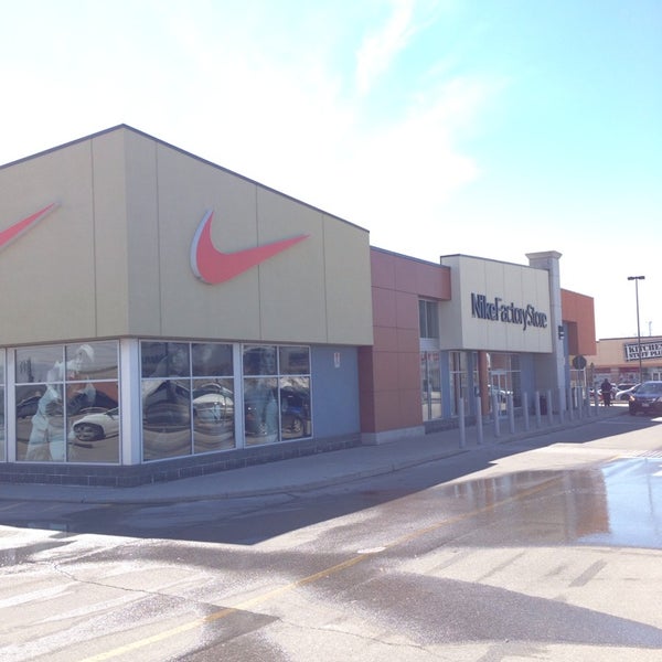 Nike outlet oakville Store Nike - WYECROFT ROAD Here you can find all the information about the Nike - WYECROFT ROAD store. Opening hours, Nike´s phone number, the address of Nike´s online store, location on the map and current offers and Catalogue for this branch.