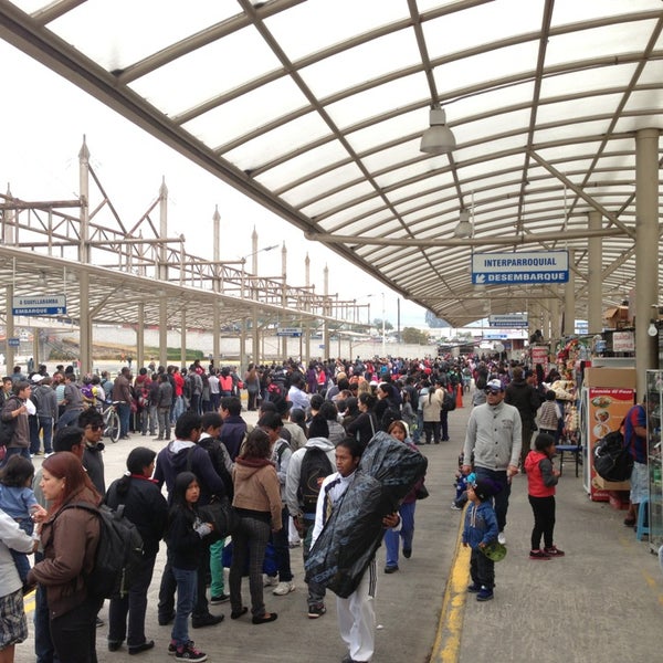Terminal Terrestre De Carcelén Estación de autobuses en Ponceano