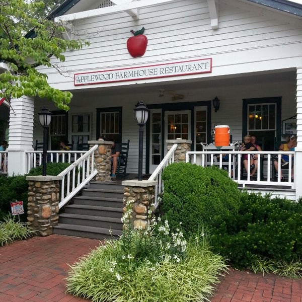 Applewood Farmhouse Restaurant & Grill - Southern / Soul Food ...