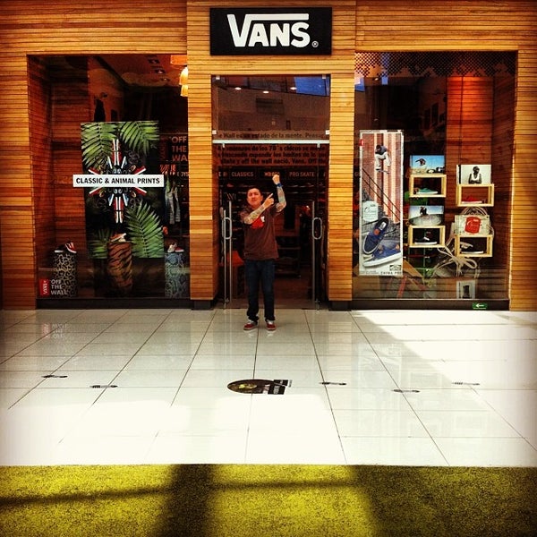 vans plaza oeste vans plaza oeste