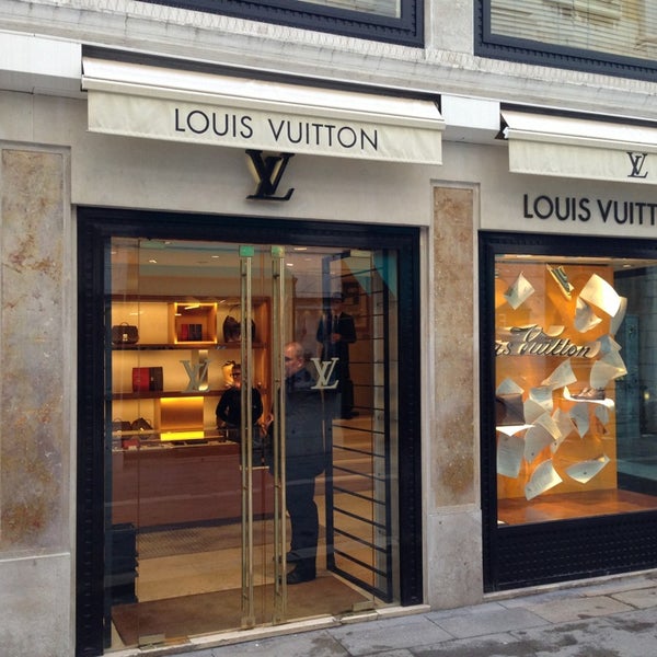 Louis Vuitton At Bloomingdale's In New York Ahoy Comics