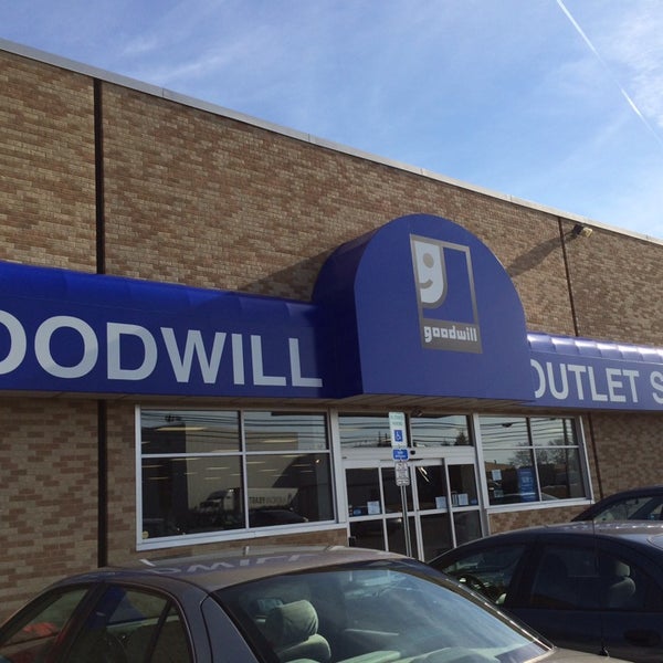 Goodwill Outlet Store - 4 tips from 65 visitors