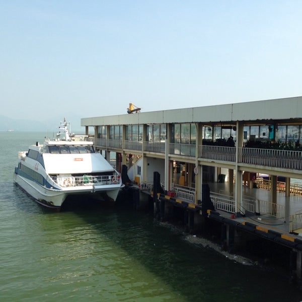 Паром в китай. Паром Гонконг Шекоу. Shekou Ferry Port building. Фото Ferry Shell. Ferry Terminal перевод.