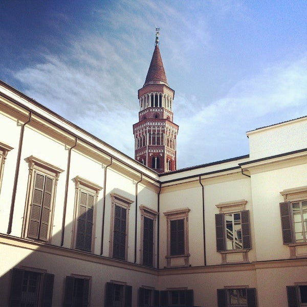 Where's Good? Holiday and vacation recommendations for Milan, Italy. What's good to see, when's good to go and how's best to get there.