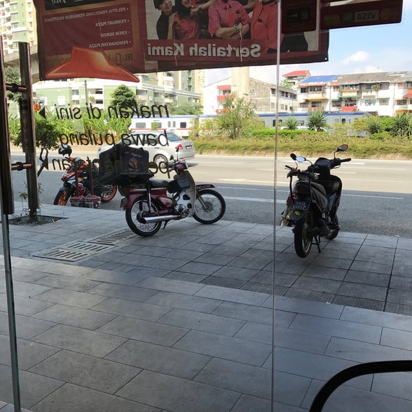 Photo Taken At PHD Pizza Hut Delivery By Ahmad On 7 29 Photo Taken At PHD Pizza Hut Delivery By Ahmad On 7 29