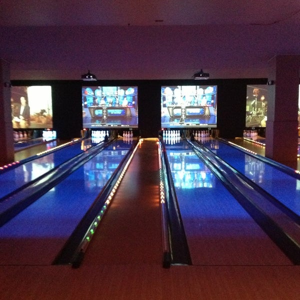 strikes bowling alley