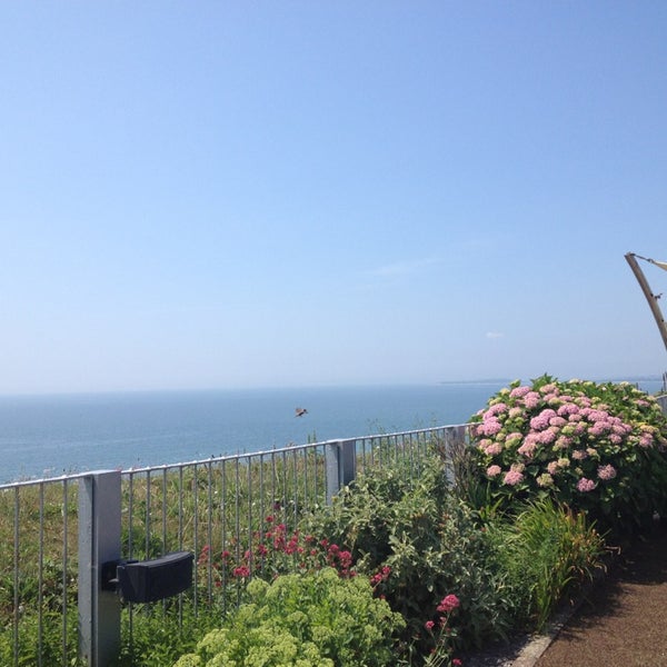 Pebble Beach Restaurant Barton on Sea, Hampshire