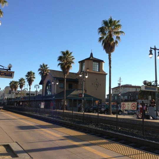 San Mateo Caltrain Station - Train Station in Downtown San Mateo