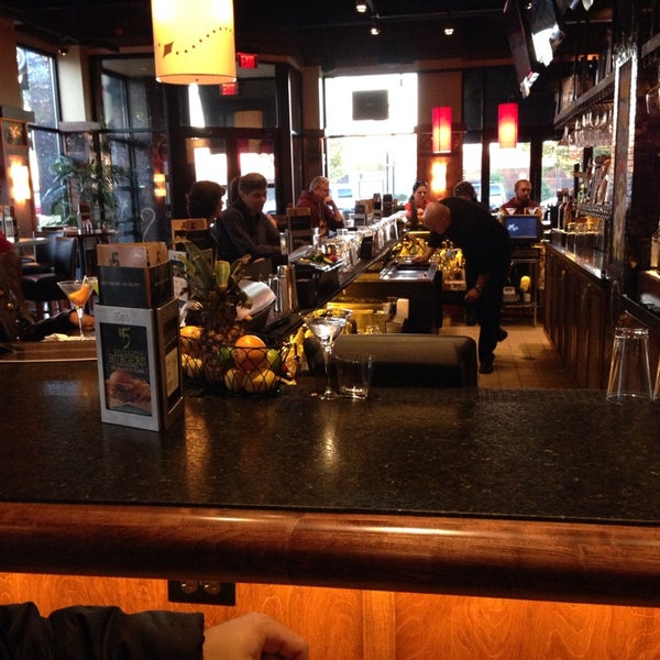 Bar Louie 22 tips from 1092 visitors