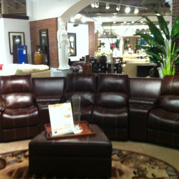  Rooms  To Go Furniture  Store  464 W State Road 436