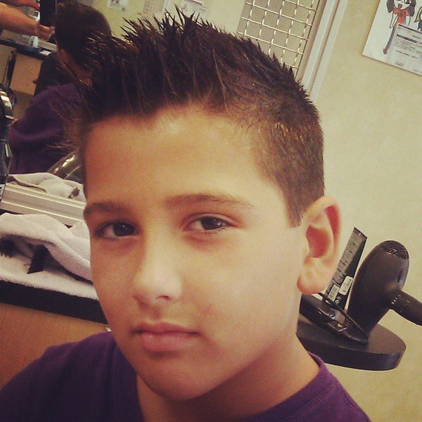 Supercolor Supercuts has a conveniently located hair salon at MICHIGAN AVE in The Loop in Chicago, IL. We offer a variety of services from consistent, quality hair cuts to color services – all at an affordable price.