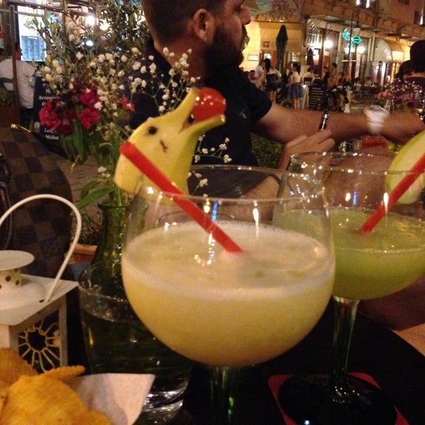 Where's Good? Holiday and vacation recommendations for Thessaloniki, Greece. What's good to see, when's good to go and how's best to get there.