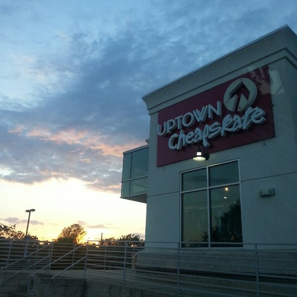 Uptown Cheapskate Clothing Store in Southwest Raleigh