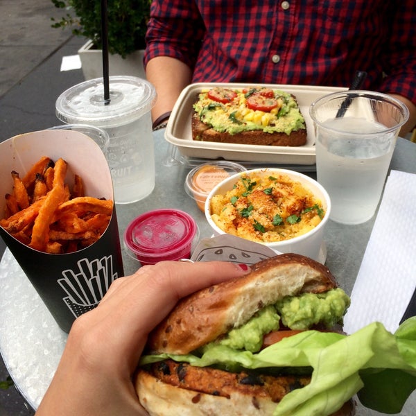Where's Good? Holiday and vacation recommendations for Boston, United States. What's good to see, when's good to go and how's best to get there.