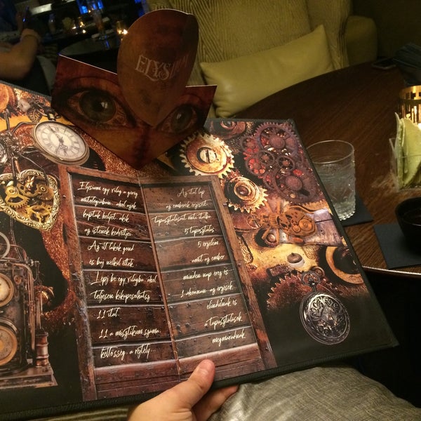 Blue Fox The Bar Hotel Bar in Lipótváros