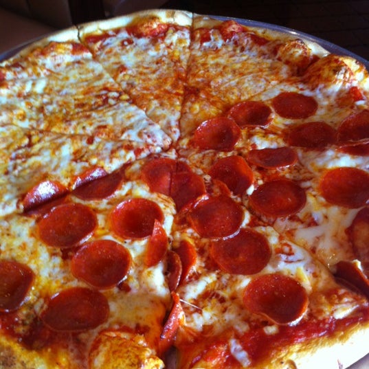 Oma's Pizza and Italian Restaurant - Bradenton Beach, FL