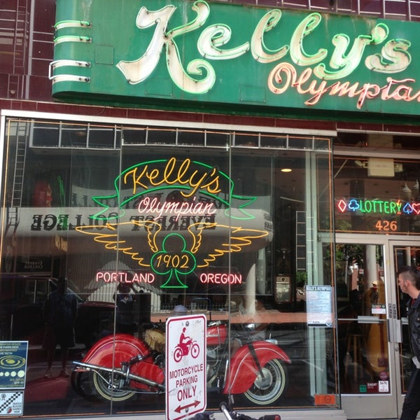 Kelly's Olympian Bar in Downtown Portland