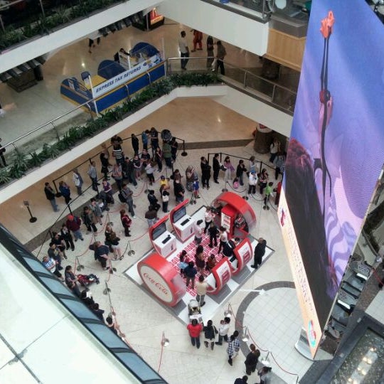 westfield parramatta opening hours christmas 2012