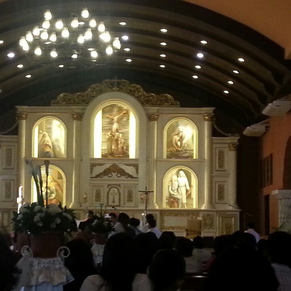 Sta. Ana Church / Sta. Ana Shrine Parish - Church in Poblacion