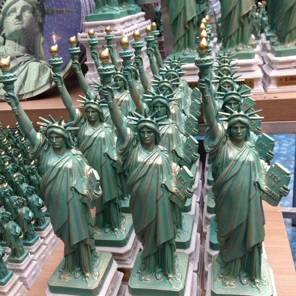 Statue of Liberty Gift Shop Tienda de recuerdos en New York