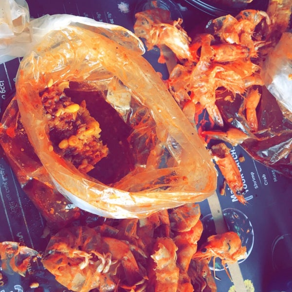 Shrimp Anatomy Seafood Restaurant in الخالدية