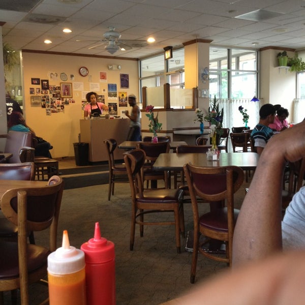 Welton Street Cafe - Southern / Soul Food Restaurant in Curtis Park