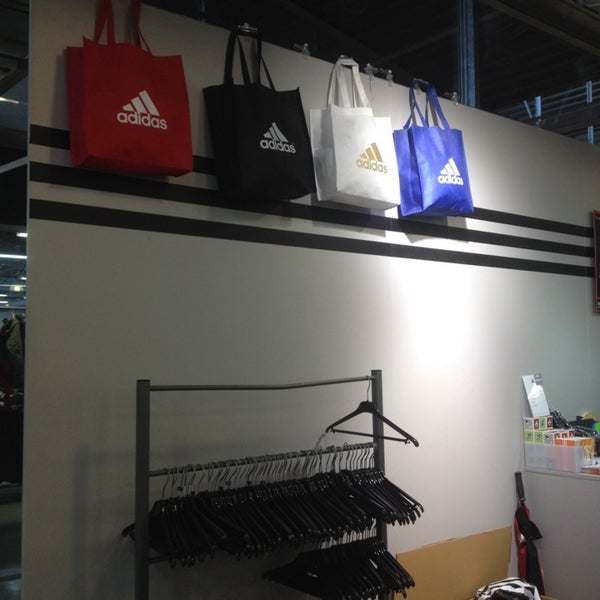 magasin adidas à troyes