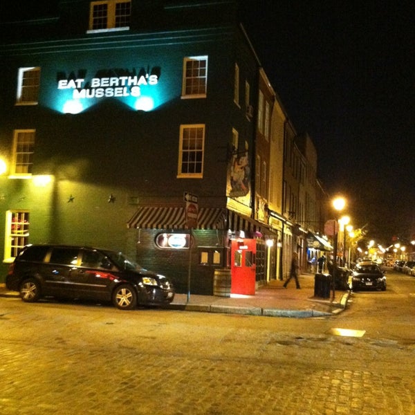 Best Crab Cakes In Baltimore Fells Point Best Crab Cakes In Baltimore Fells Point