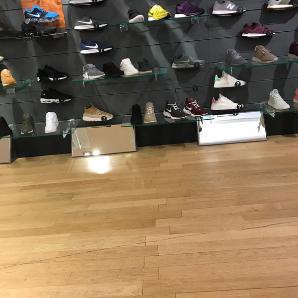 Shoe Heaven Harrods Brompton 300 visitors