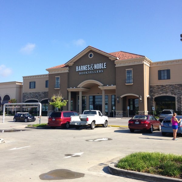 Barnes & Noble Bookstore in Huntsville
