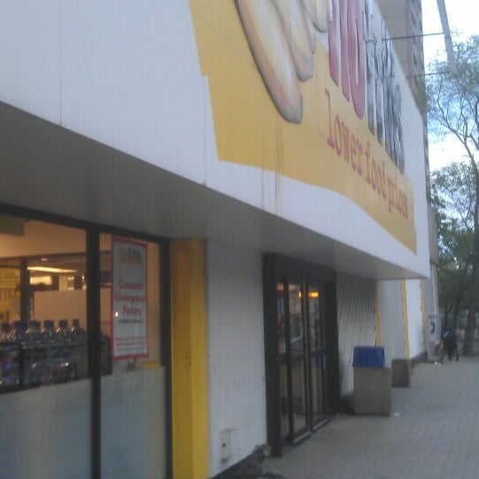 photos at robs no frills now closed downtown toronto 11 tips no frills sherbourne flyer