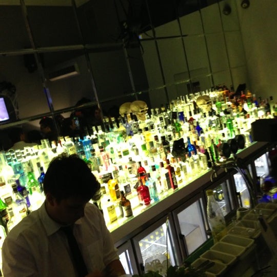 The Gin House Cocktail Bar in Porto