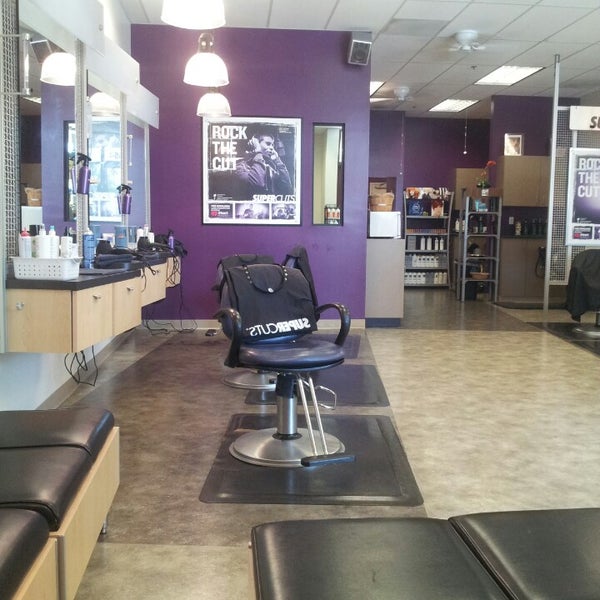Supercuts Salon / in Oxnard
