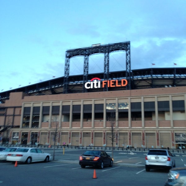 Citi Field Parking Lot - Flushing Meadows-Corona Park - Roosevelt Ave