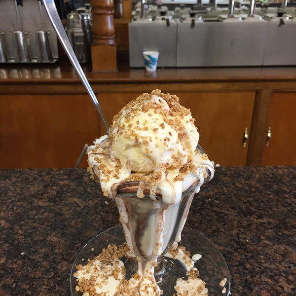 Michael's Ice Cream 223 E Main St