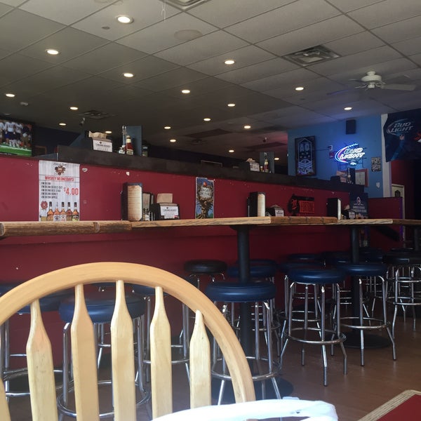 Beaver Dam Bar & Grill American Restaurant in Denver